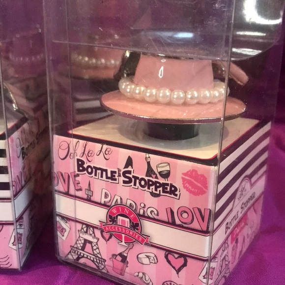 NWT Set of 10 Parisian pink hat & pearls glam wine bottle stopper party favors - Picture 3 of 10